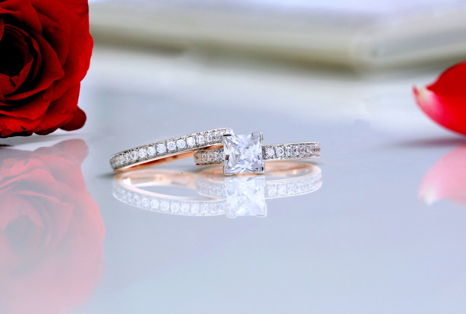 Halo, Solitaire or Three-Stone? Handmade Engagement Ring Styles Explained